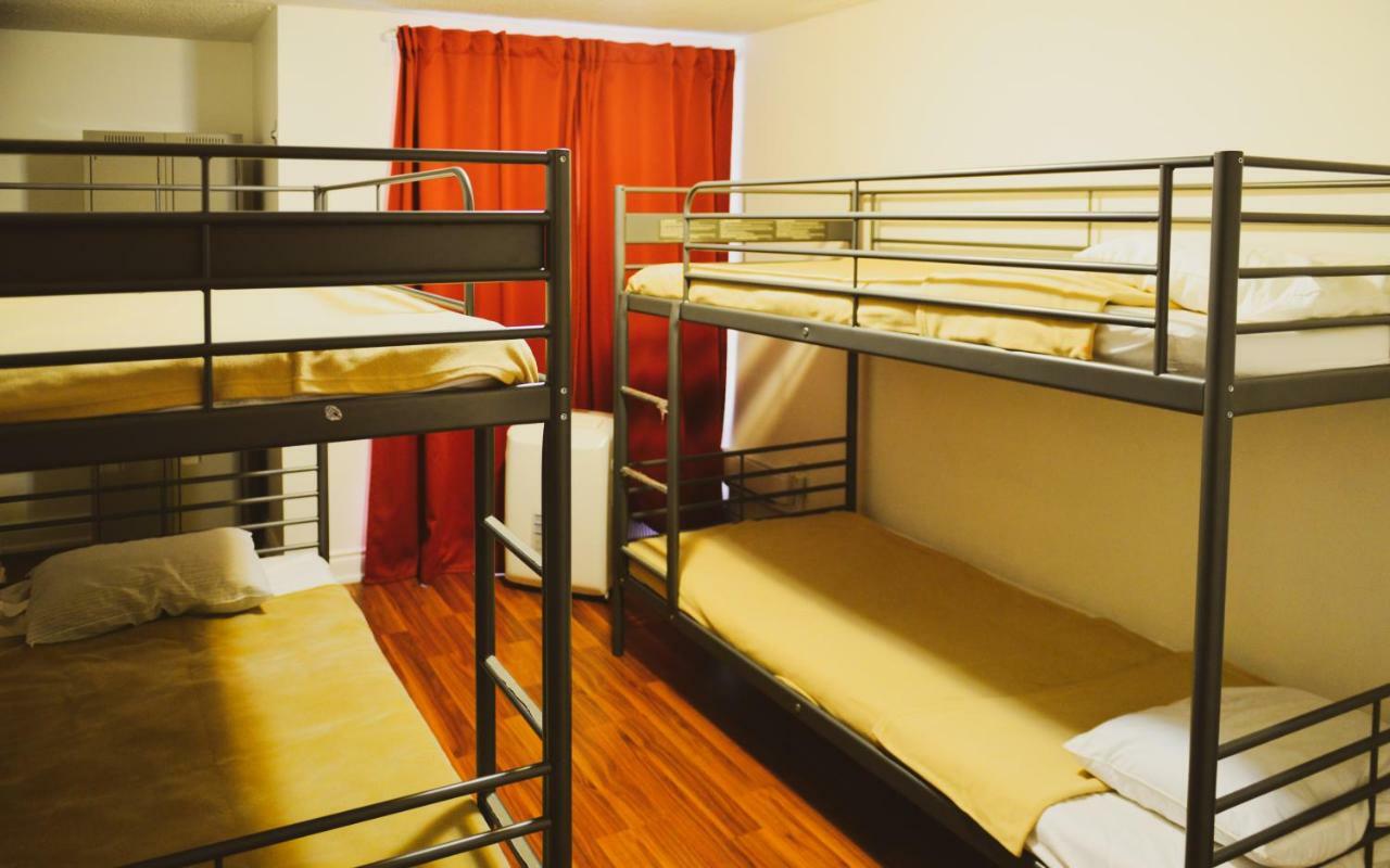 Hostel Kensington College Backpackers Toronto Łóżka hostelowe
 zdjęcie